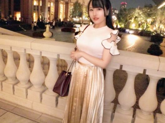 【爆乳美少女の淫乱喘ぎ】『おっぱい気持ちいい？』ぷるるん巨乳が激しく揺れる！キュートな顔して男根の快感に溺れ、おマンコを激しく突かれて乱れ狂う姿はエロかわ最高潮！！