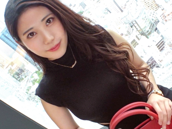 【巨尻お姉さんの誘惑】『もっと奥まで…』ピタピタワンピから溢れる美尻がたまらない！欲求不満なセクシーお姉さんが肉棒を貪り、巨尻を揺らしてイキまくる！悶絶必至のエロい腰使い♡