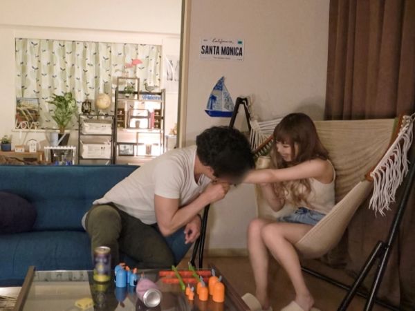 【ギャル盗撮】ノリ良し美巨乳ギャルを密室でゲット！隠し撮りされたSEX映像…巨乳揺らして感じまくる姿は必見！ヤバいほどエロい！