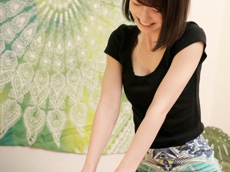 【華奢スレンダーエステ嬢】癒しの手つきでねっとりご奉仕♥淫乱マンコで肉棒を包み込み、中出し懇願！！極上ボディに翻弄される快感♡