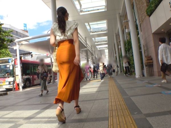 【高身長スレンダー美人のご無沙汰SEX】173cmのモデル体型お姉さんをナンパ！久々のエッチで手マンされ大量に感じちゃう♥極太チンポで悶絶イキまくり！