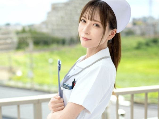 【清楚系ナースの裏顔】『患者さんのチンポ、私にください♡』野々浦暖ちゃんがド変態ナースに！清楚な見た目とは裏腹に、仕事中にこっそりチンポを求めちゃう！ｗ