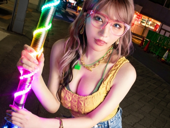 【ギャル訪問】バチクソエロいイマドキギャルが素人宅に突撃！肉棒に跨り、ズボズボ激ピストンでイキまくる！ヤバいほど気持ちいいセックス体験！♡