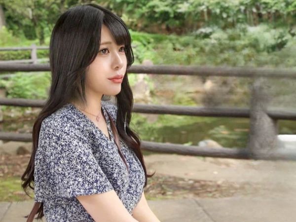 【人妻の異常性欲】「もっと奥まで…！」デカチンに夢中な美熟女が不倫セックスで激イキ！夫以外のチンポに貪欲にむしゃぶりつく淫乱ファック！♡