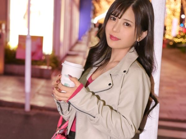 【スレンダー美巨乳パイパン美女】エロコスで大興奮！潮まみれの大洪水セックス！敏感ボディがイキまくり、汁だくで乱れまくる！♡